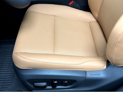 2026 Lexus UX 300h Premium