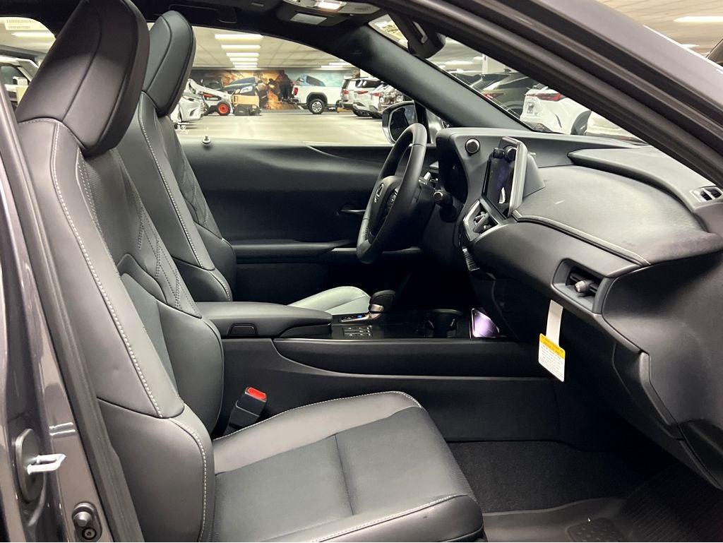2026 Lexus UX 300h Premium