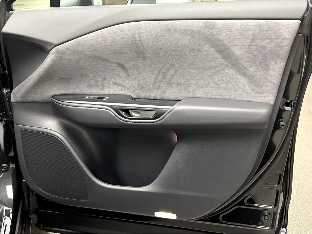 2026 Lexus RZ 450e Luxury