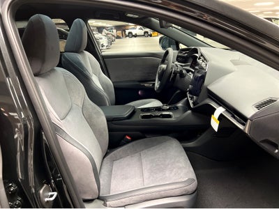 2026 Lexus RZ 450e Luxury