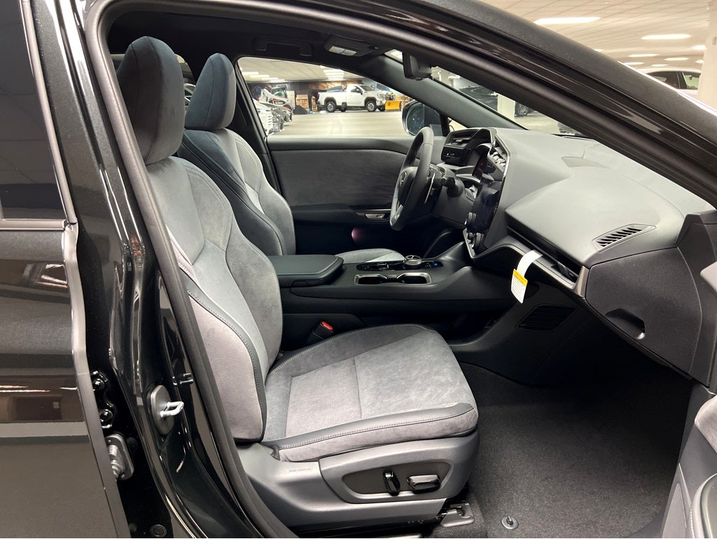 2026 Lexus RZ 450e Luxury