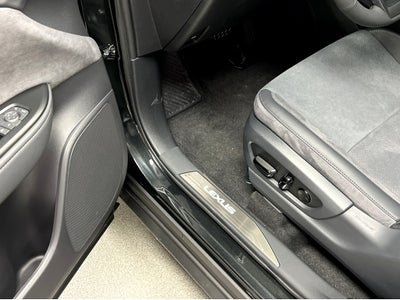 2026 Lexus RZ 450e Luxury