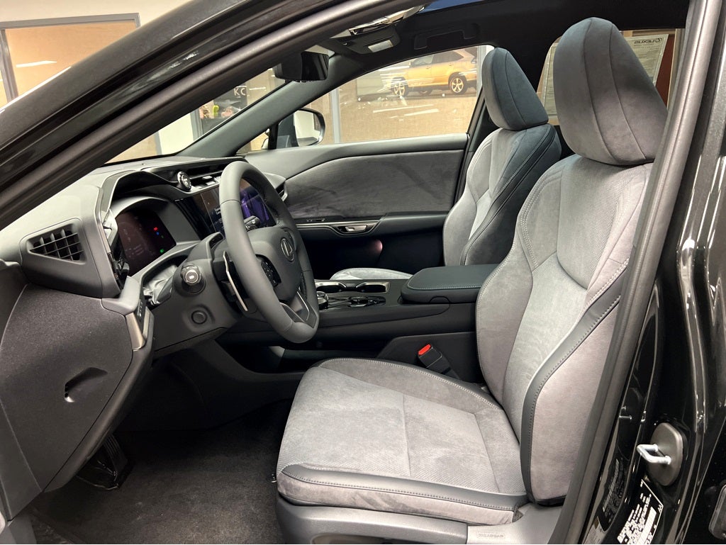 2026 Lexus RZ 450e Luxury