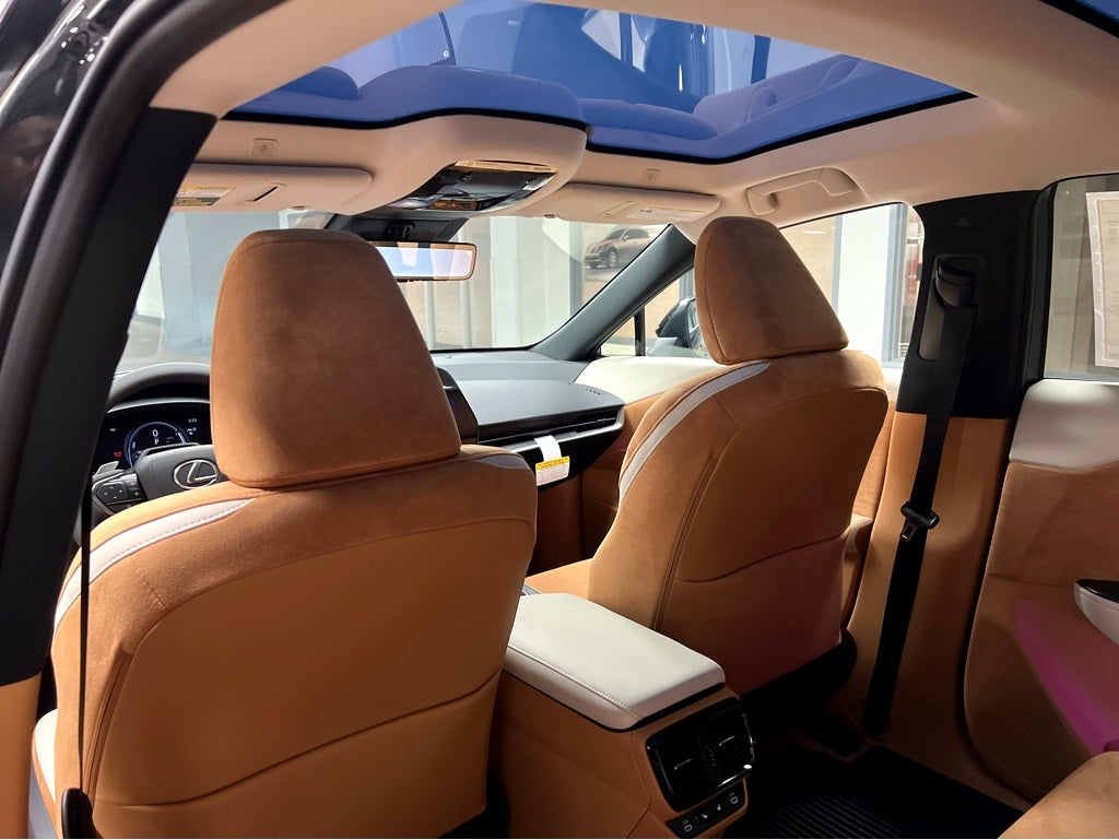 2026 Lexus RZ 450e Luxury