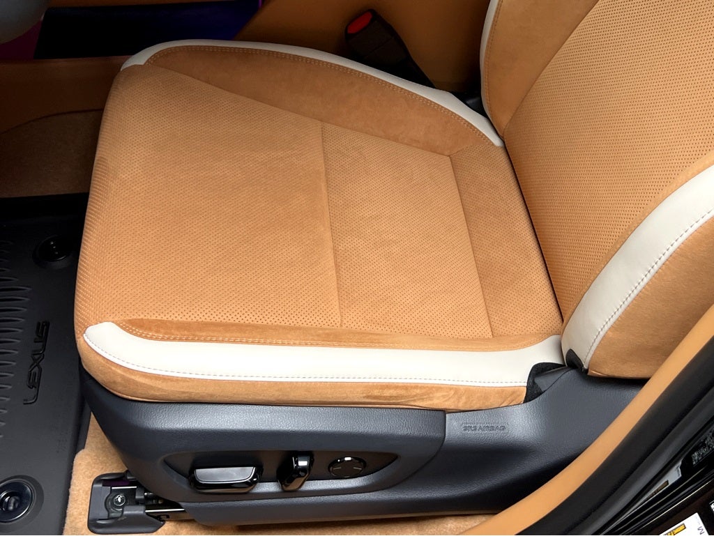 2026 Lexus RZ 450e Luxury