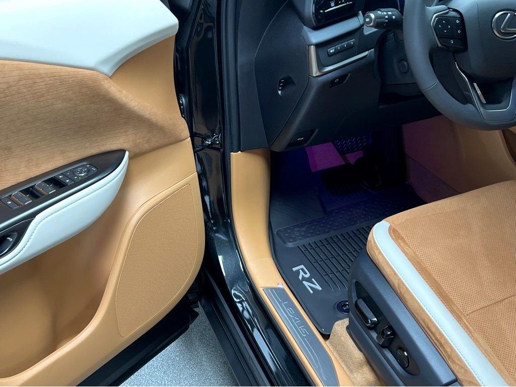 2026 Lexus RZ 450e Luxury