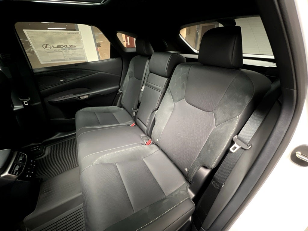 2026 Lexus RX 450h+ Luxury