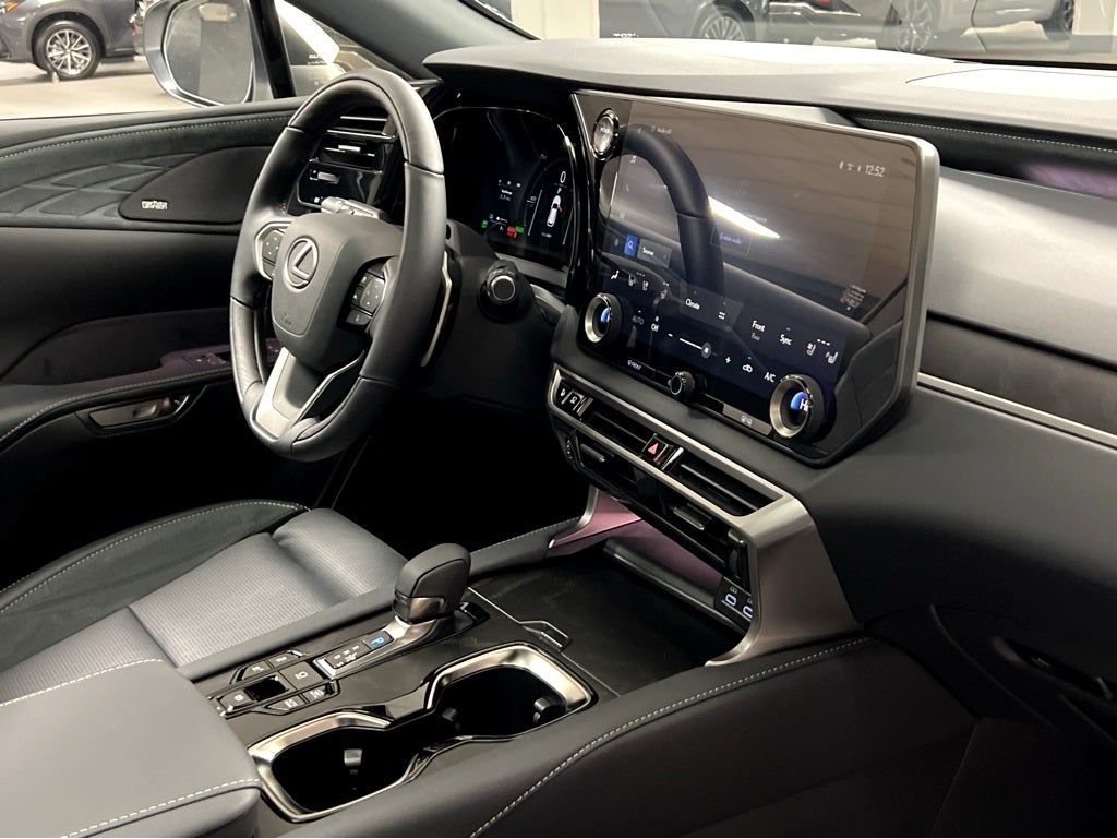 2026 Lexus RX 450h+ Luxury