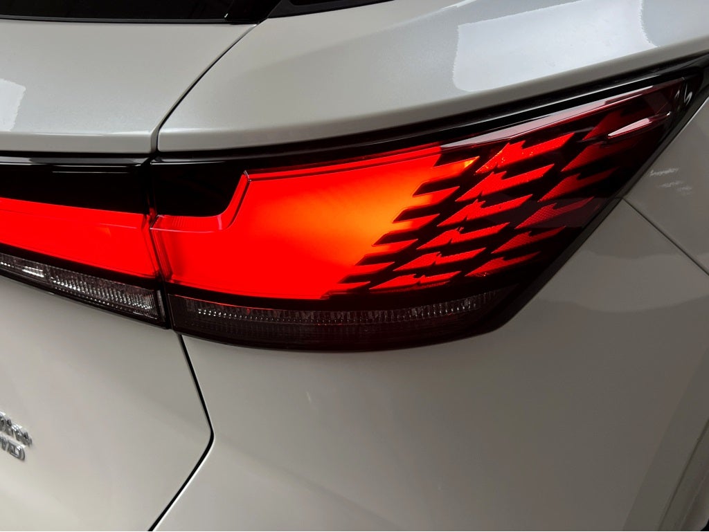 2026 Lexus RX 450h+ Luxury