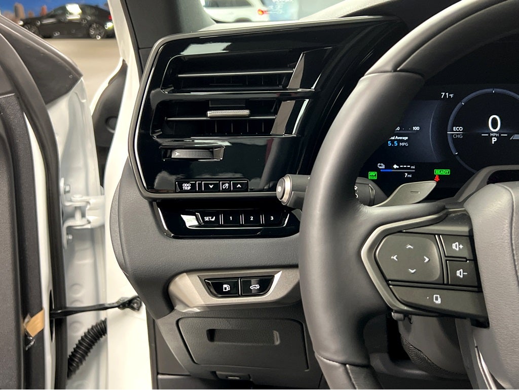 2026 Lexus RX 450h+ Luxury