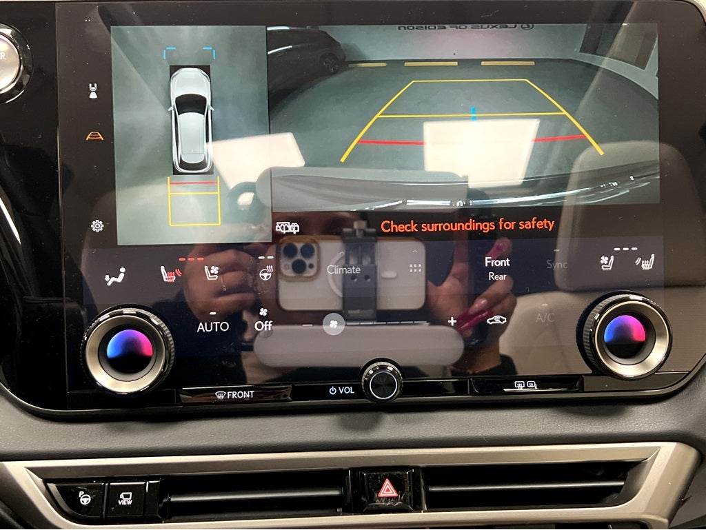 2026 Lexus RX 450h+ Luxury