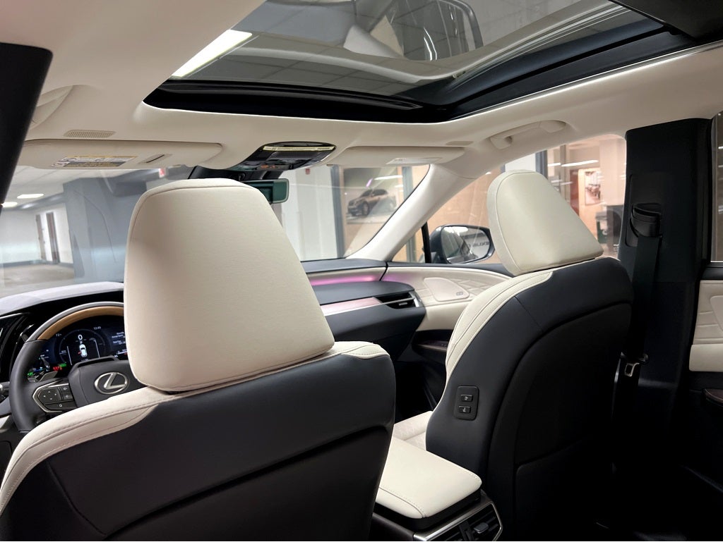 2026 Lexus RX 450h+ Luxury