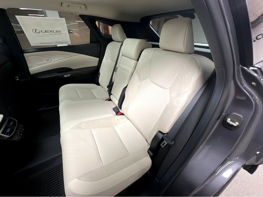 2026 Lexus RX 450h+ Luxury