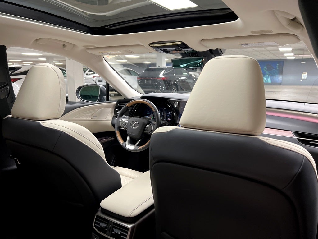 2026 Lexus RX 450h+ Luxury