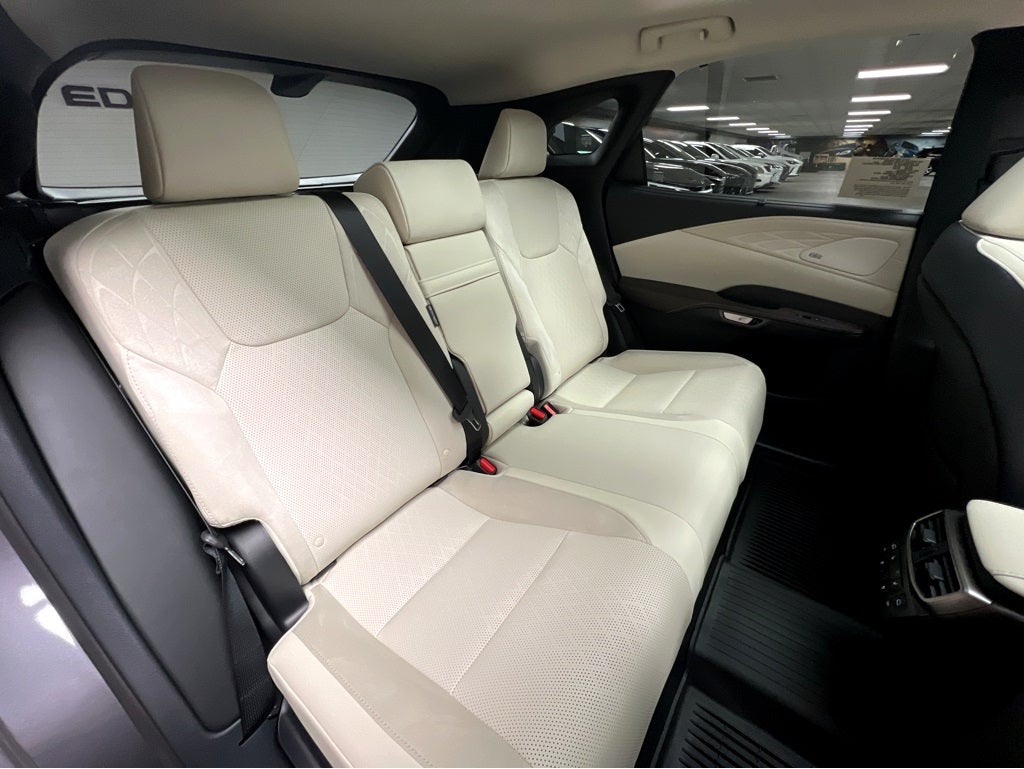 2026 Lexus RX 450h+ Luxury