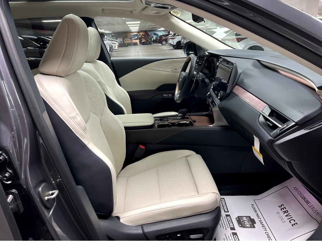 2026 Lexus RX 450h+ Luxury