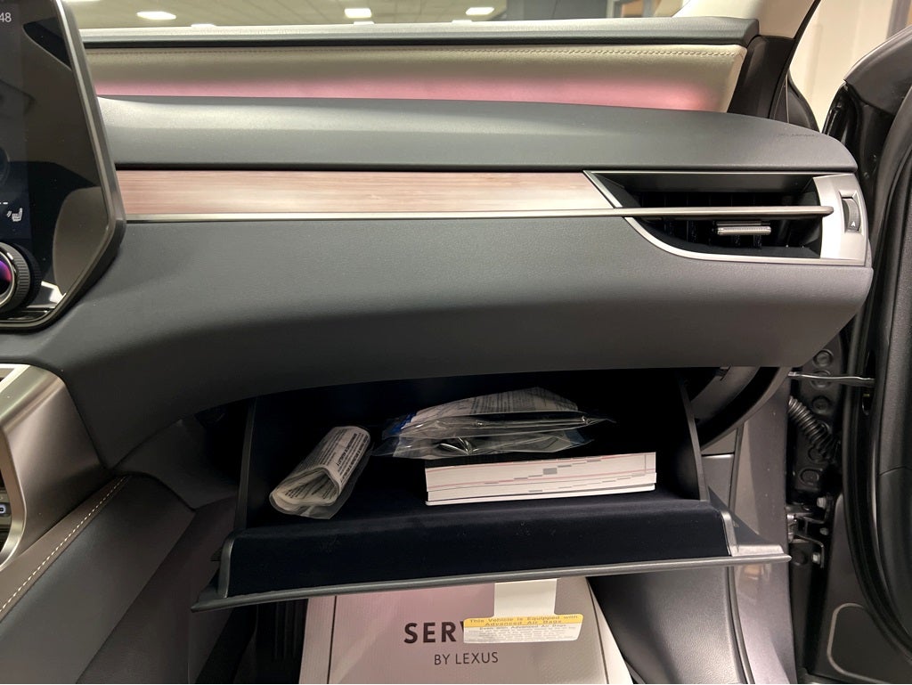 2026 Lexus RX 450h+ Luxury