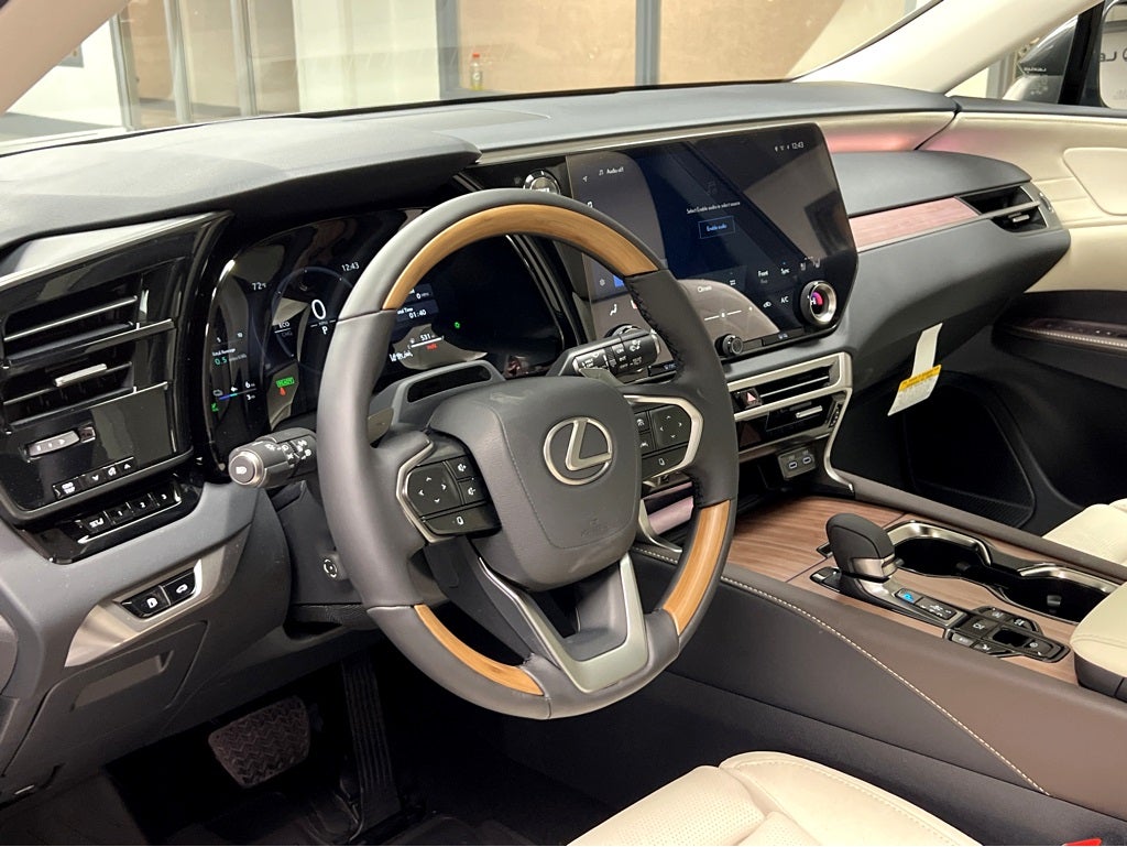 2026 Lexus RX 450h+ Luxury