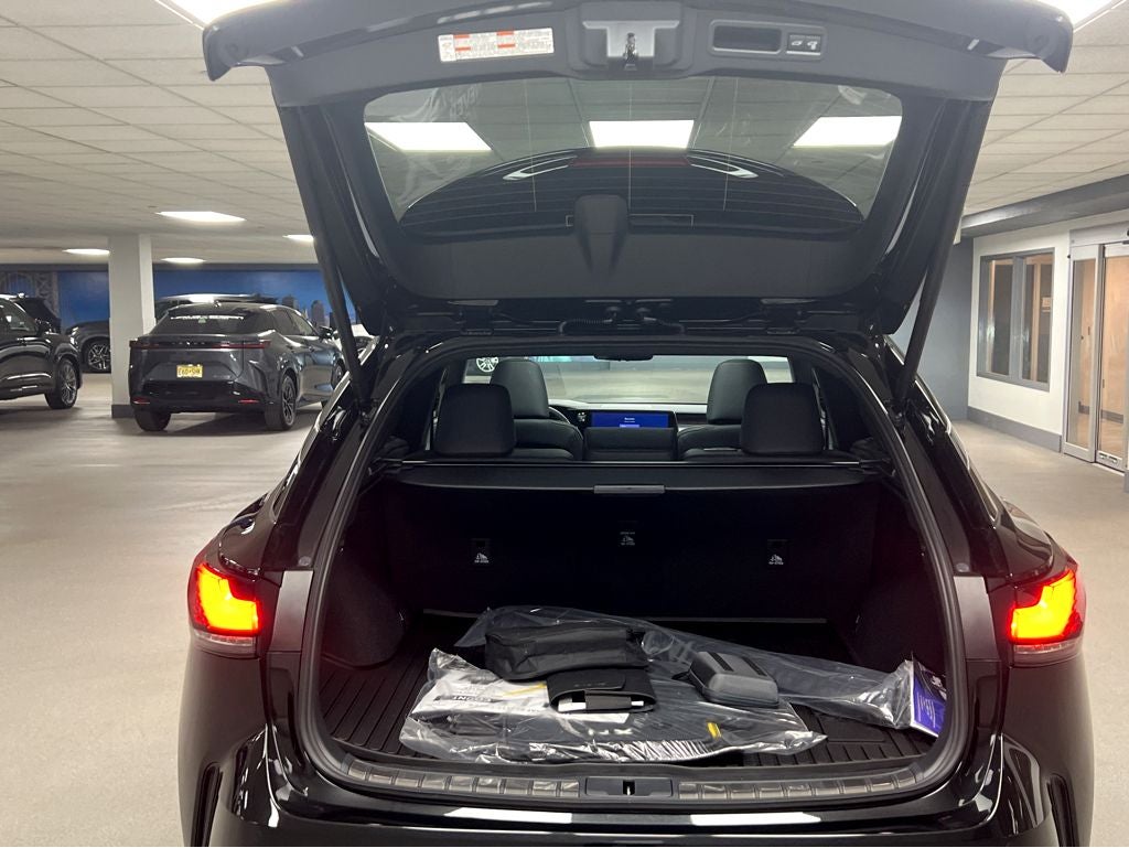 2026 Lexus RX 450h+ Luxury