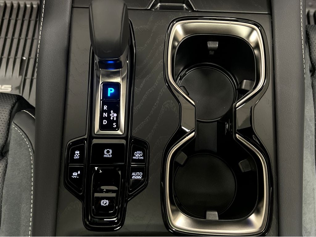 2026 Lexus RX 450h+ Luxury