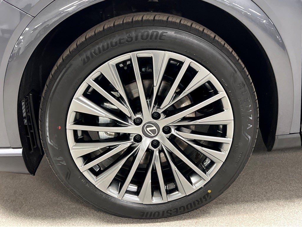 2026 Lexus RX 450h+ Luxury