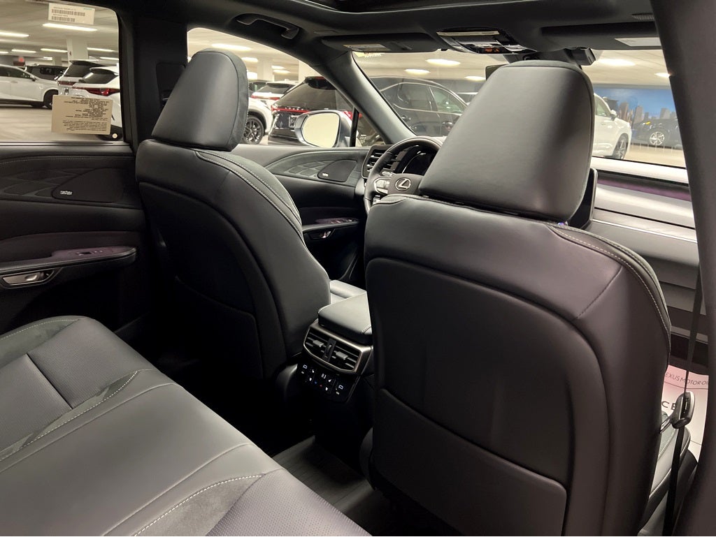 2026 Lexus RX 450h+ Luxury