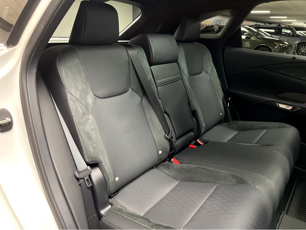 2026 Lexus RX 450h+ Luxury