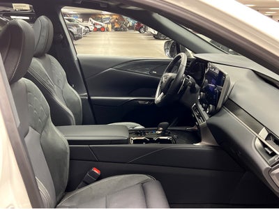 2026 Lexus RX 450h+ Luxury