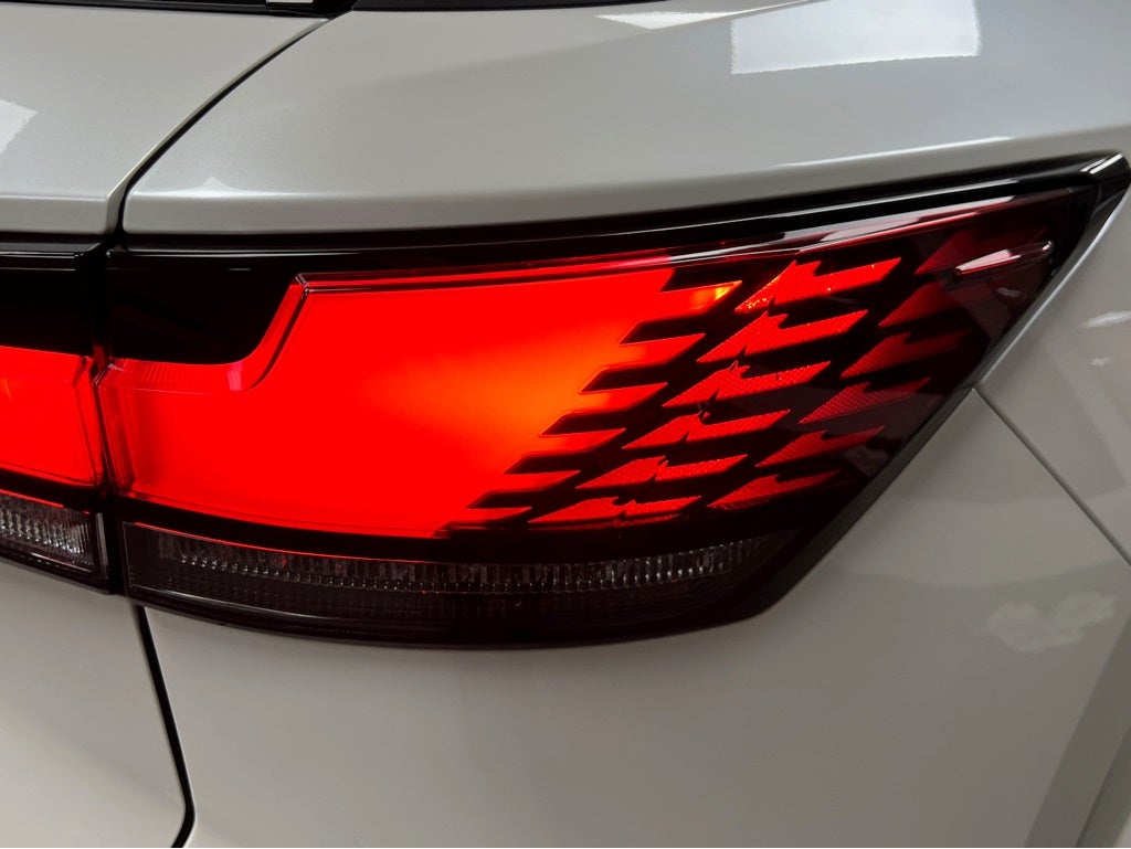 2026 Lexus RX 450h+ Luxury