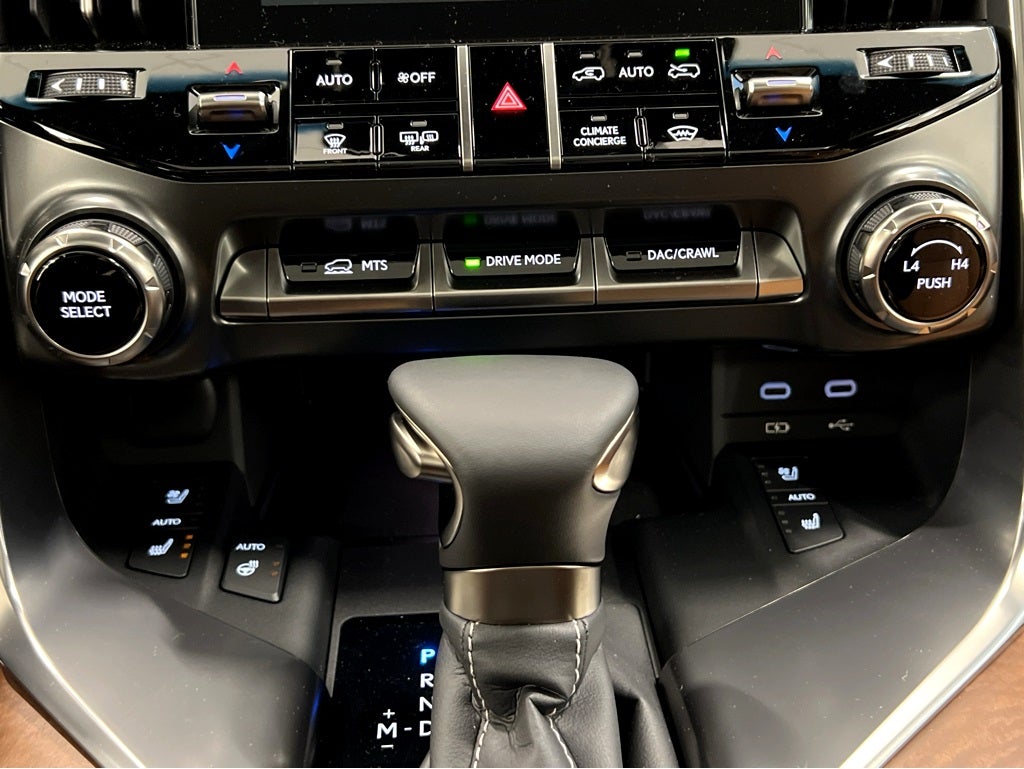 2026 Lexus LX 600 Luxury