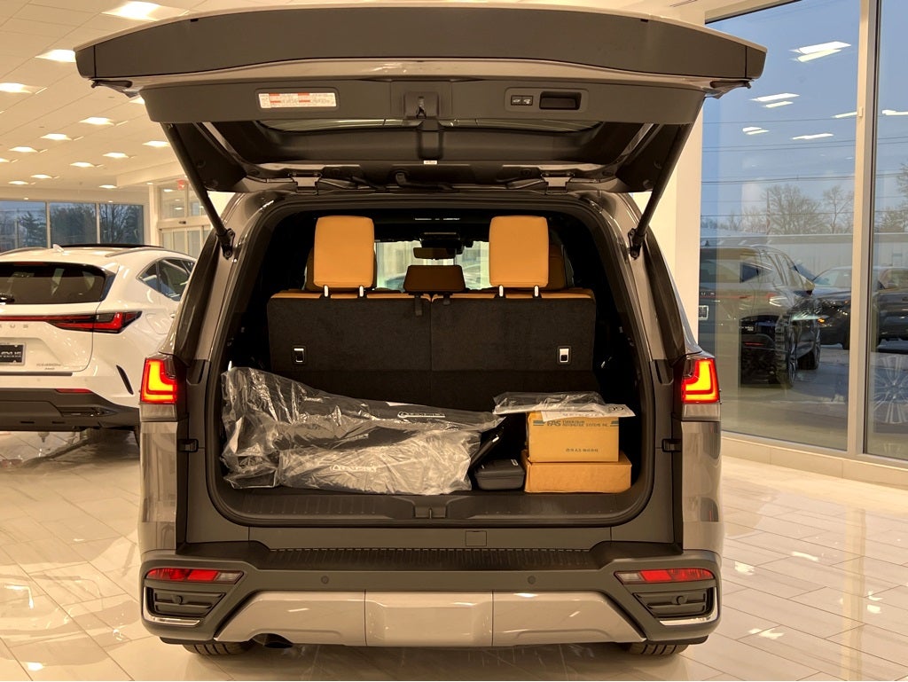 2026 Lexus LX 600 Luxury