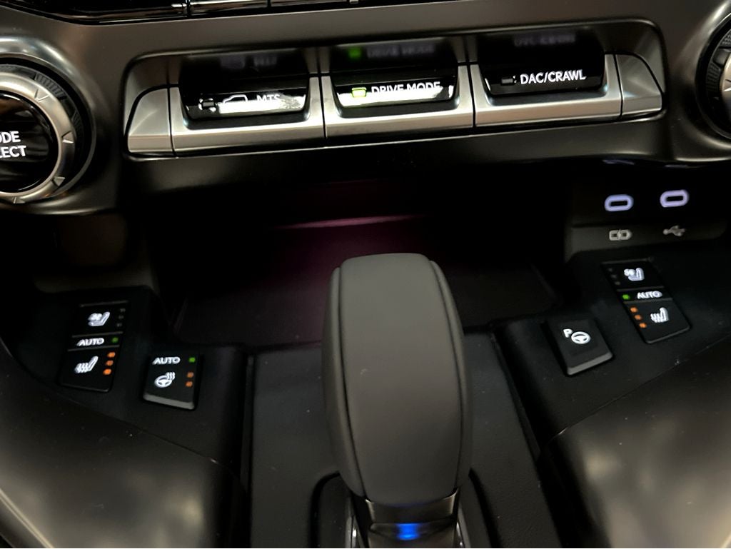 2026 Lexus LX 700h Luxury