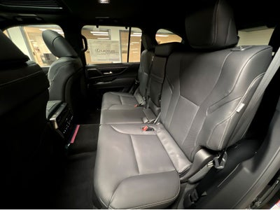 2026 Lexus LX 700h Luxury