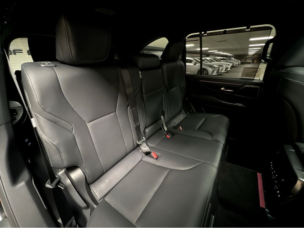 2026 Lexus LX 700h Luxury