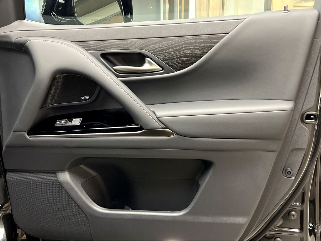 2026 Lexus LX 700h Luxury