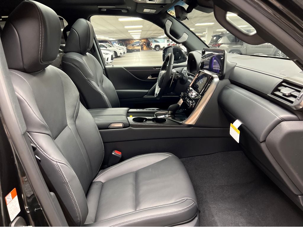 2026 Lexus LX 700h Luxury