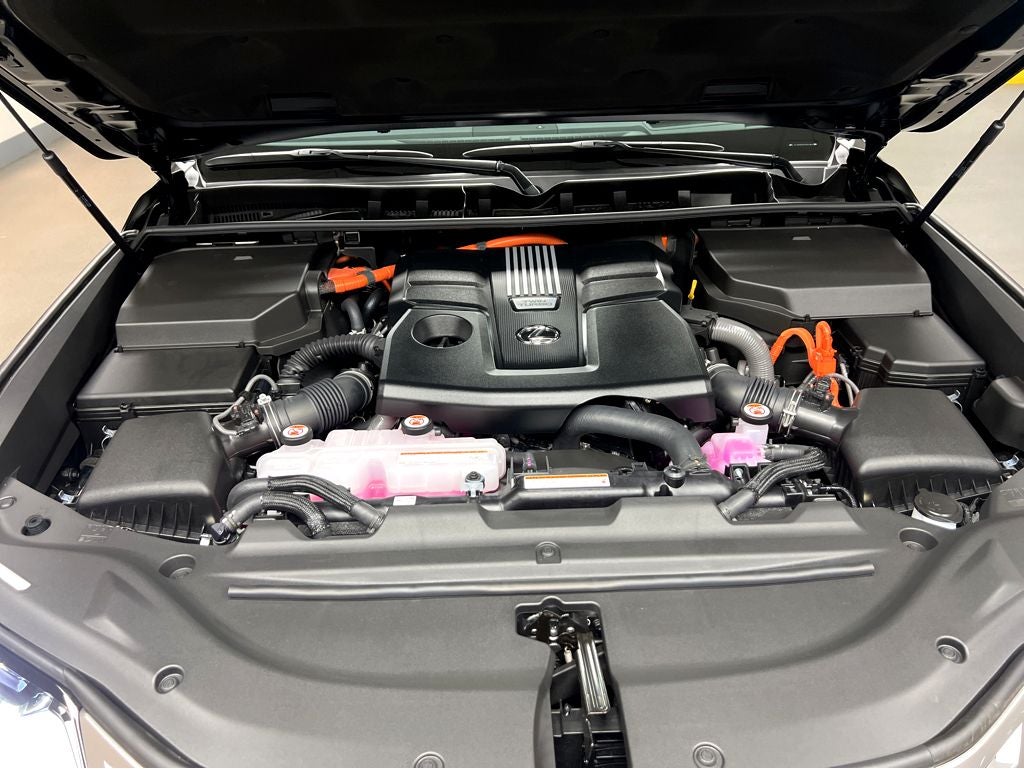 2026 Lexus LX 700h Luxury