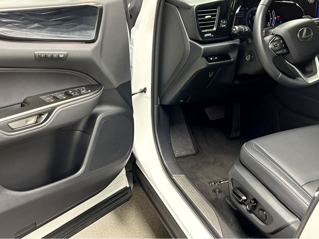 2025 Lexus NX 350h Premium HYBRID