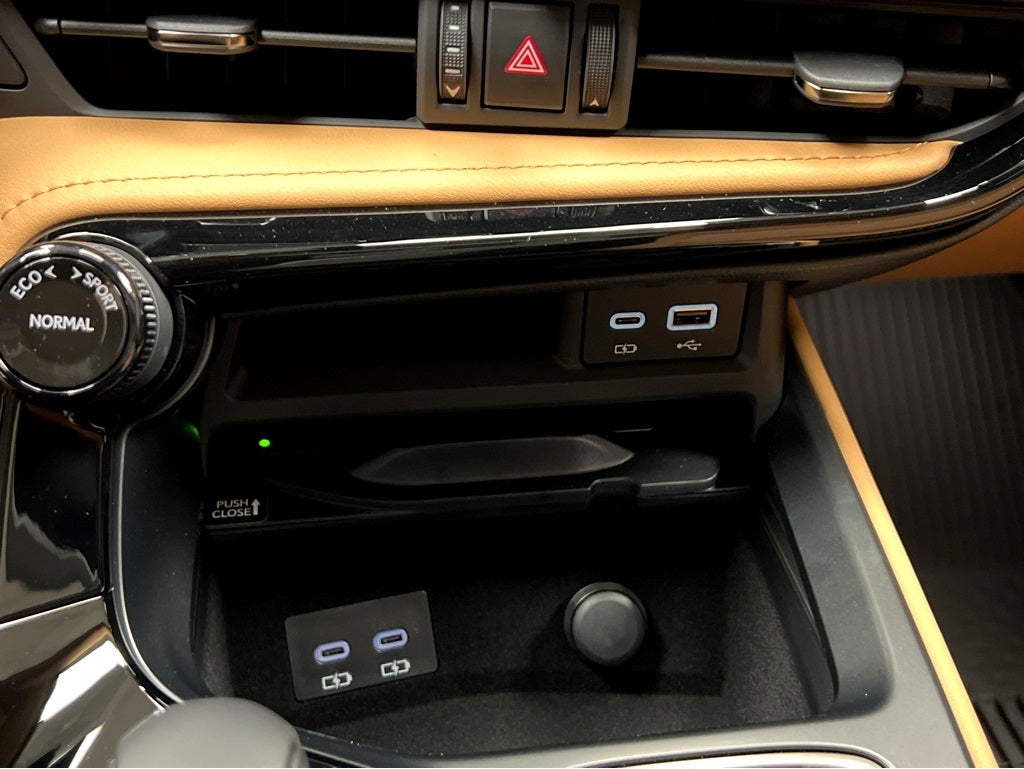 2026 Lexus NX 450h+ Luxury