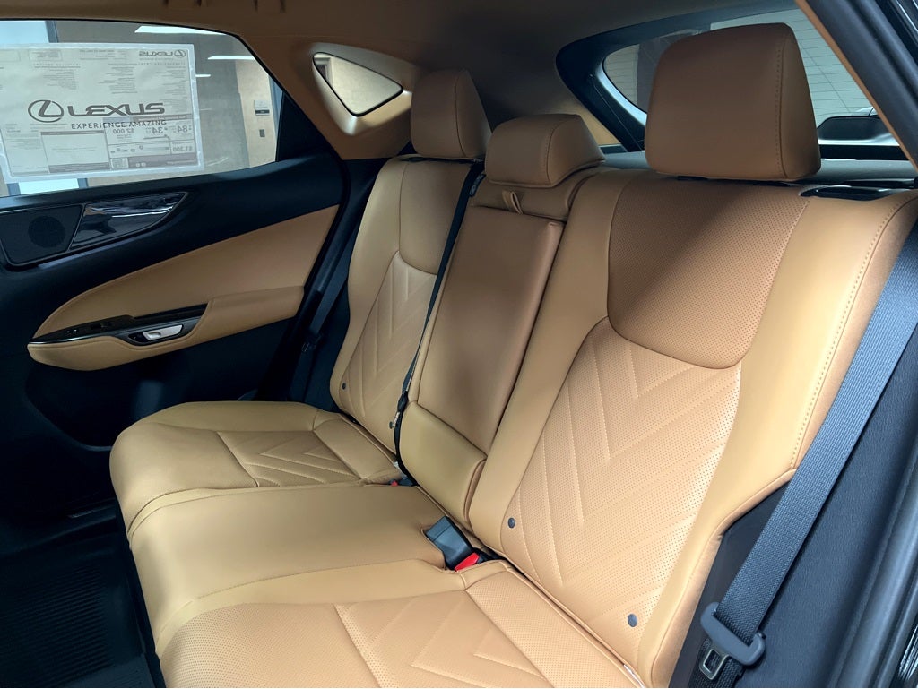 2026 Lexus NX 450h+ Luxury