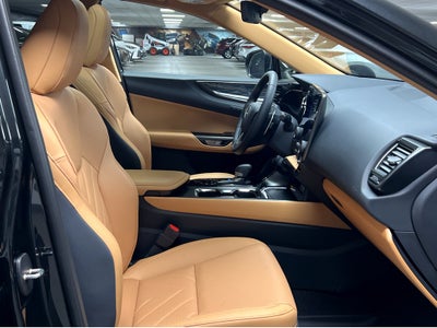 2026 Lexus NX 450h+ Luxury