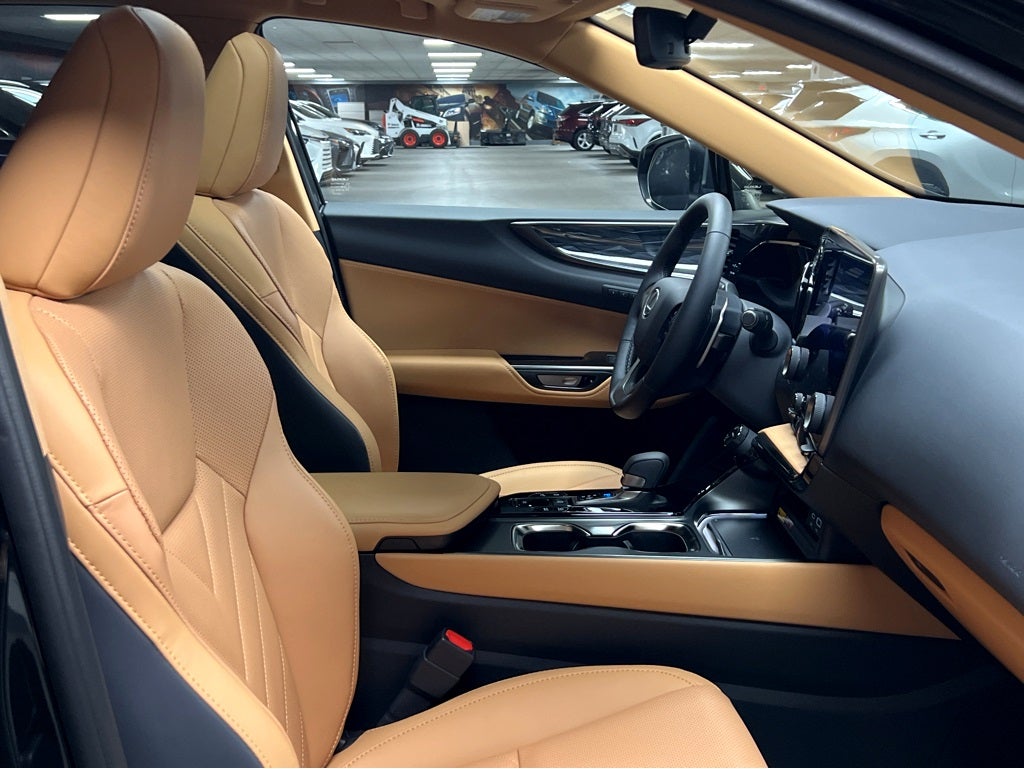 2026 Lexus NX 450h+ Luxury