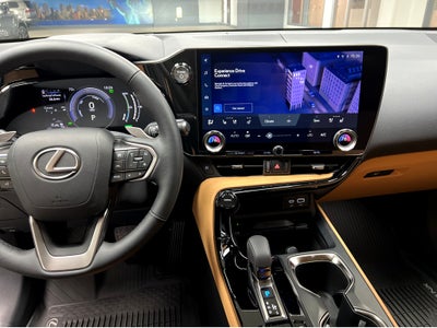 2026 Lexus NX 450h+ Luxury