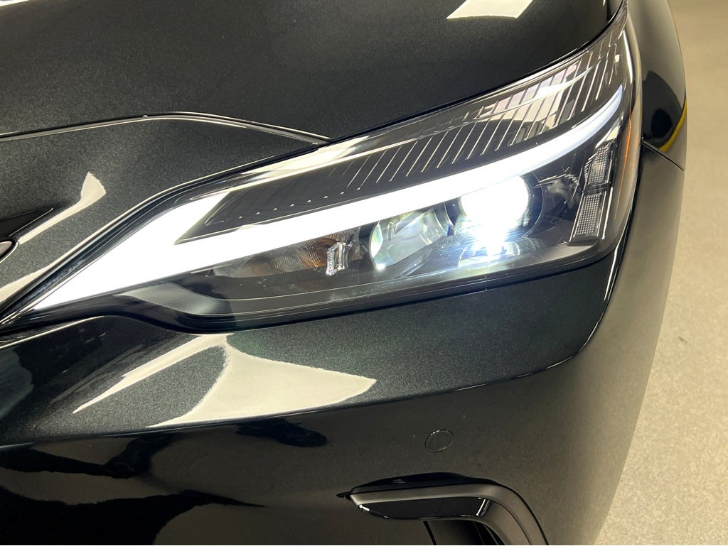 2026 Lexus NX 450h+ Luxury