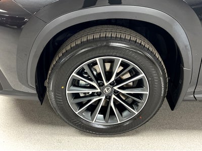 2026 Lexus NX 450h+ Luxury