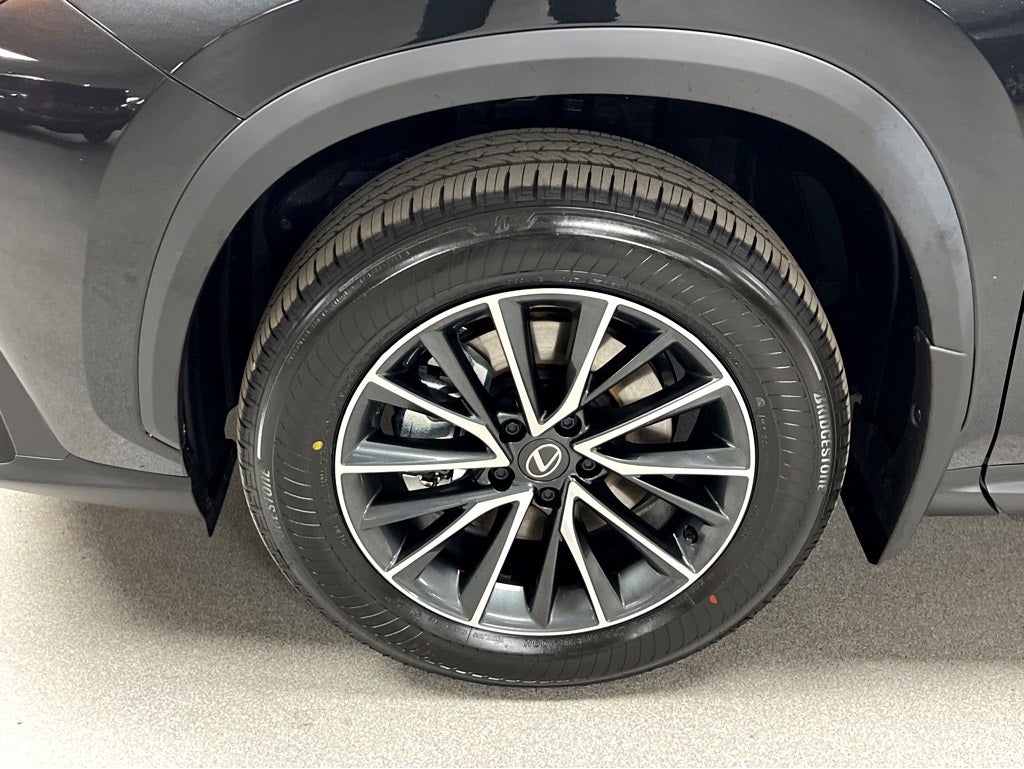 2026 Lexus NX 450h+ Luxury