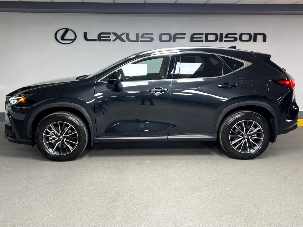 2026 Lexus NX 450h+ Luxury