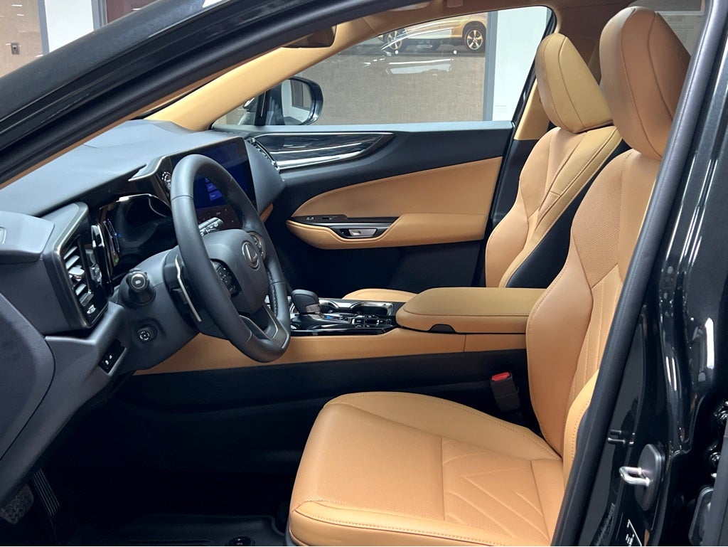 2026 Lexus NX 450h+ Luxury