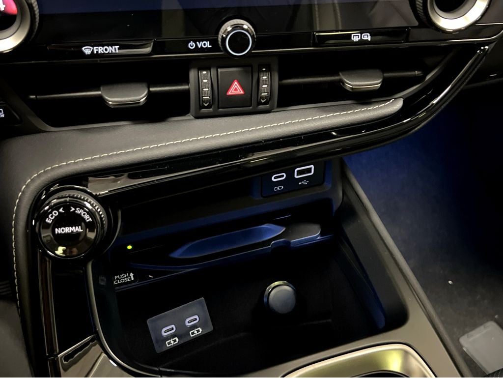 2026 Lexus NX 450h+ Luxury