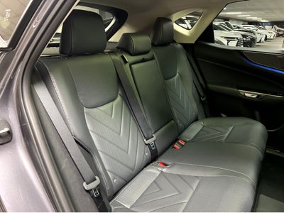 2026 Lexus NX 450h+ Luxury